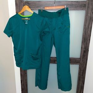 Landau Scrub Set, Size M.